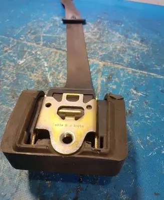 Audi A4 S4 B6 8E 8H Front seatbelt 602879000