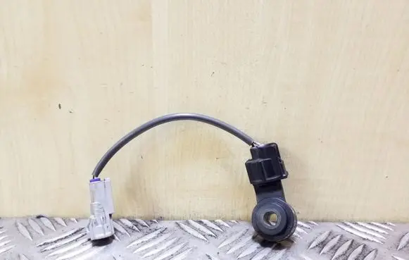 Toyota Corolla E120 E130 Detonation knock sensor 8961502020 1710001110