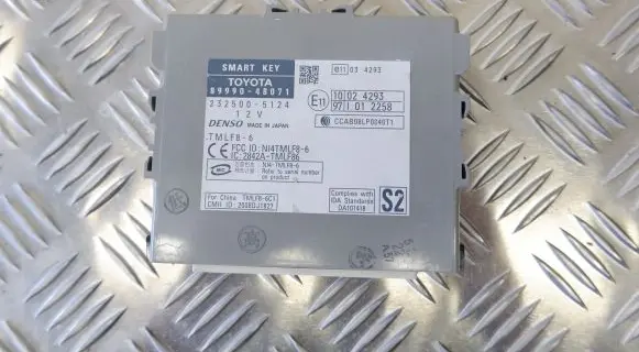 Lexus RX 450H Keyless (KESSY) go control unit/module 8999048071
