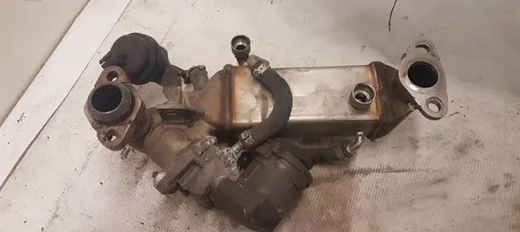BMW 5 F10 F11 EGR valve 780544607