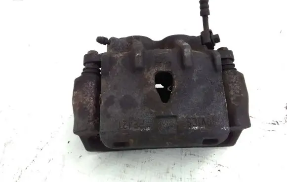 Cadillac CTS Front brake caliper