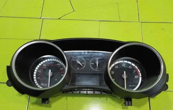 Alfa Romeo Giulietta Speedometer (instrument cluster) 50516477 11AB21