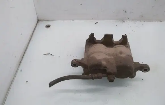 Nissan X-Trail T30 Front brake caliper