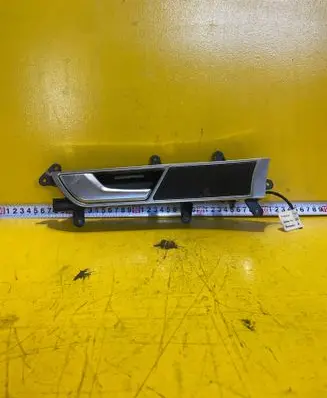 Audi A6 S6 C6 4F Front door interior handle 4F0837019B