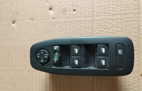 Peugeot 2008 I Electric window control switch 96749624ZD