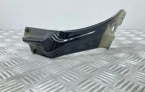 Volkswagen Scirocco Fender mounting bracket 1K8821136