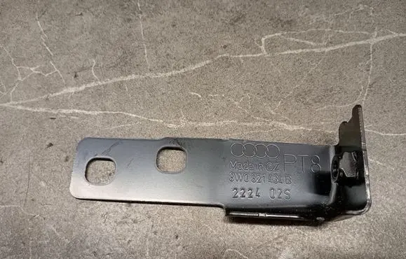 Audi A4 S4 B9 8W Fender mounting bracket 8w0821434b