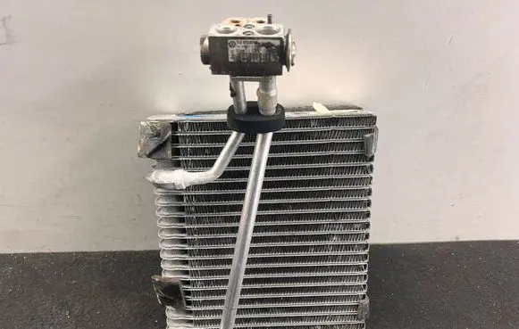Audi Q7 4L Air conditioning (A/C) radiator (interior) 7L0820102M 7L0820679B