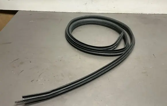 Dacia Spring Rear door rubber seal (on body) 