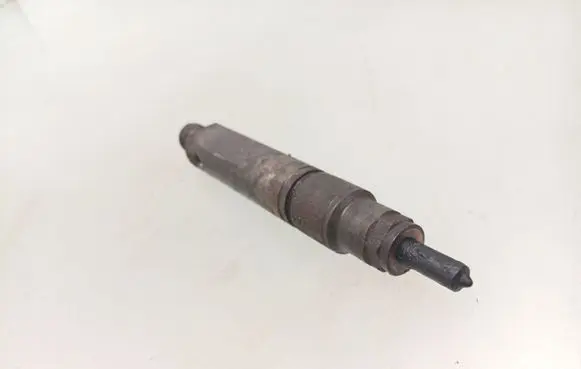 Renault Megane I Fuel injector 8200047509