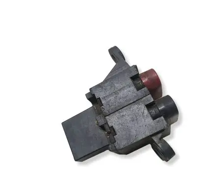 Mazda 626 Hazard light switch GF70170