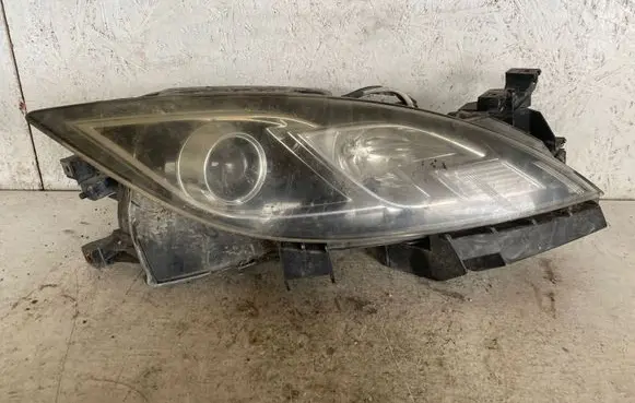 Mazda 6 Headlight/headlamp dust cover 9922633011