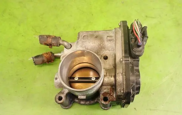 Mitsubishi Colt Throttle body valve MN195709