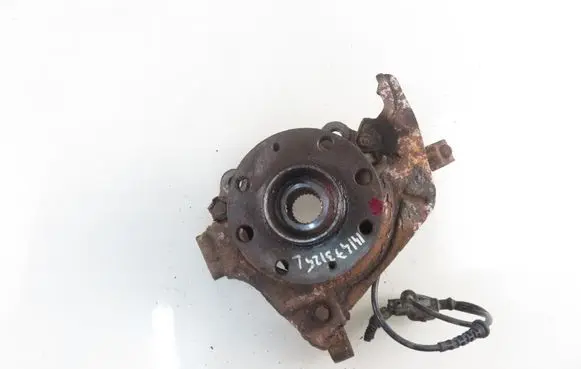Opel Corsa D Front wheel hub spindle knuckle 