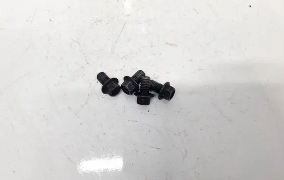 Ford Focus Nuts/bolts 