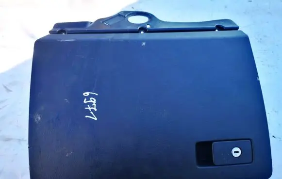 Volkswagen PASSAT B6 Glove box 3c1857101