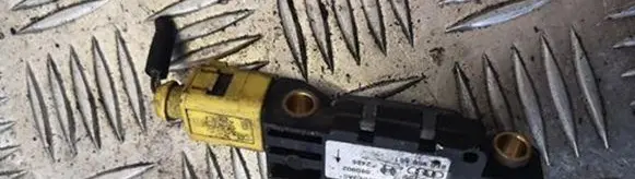 Audi A4 S4 B6 8E 8H Airbag deployment crash/impact sensor 8e0959651