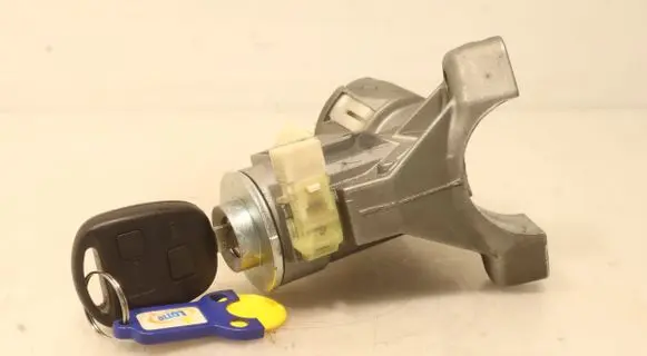Toyota Yaris Ignition lock N0502241