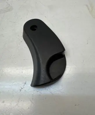 BMW 3 E46 Engine bonnet (hood) release handle 8223163