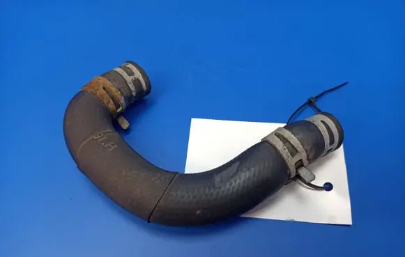 Mercedes-Benz E W211 Engine coolant pipe/hose 320CDI