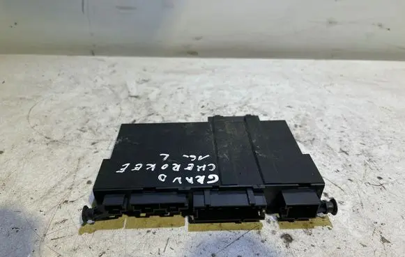 Jeep Grand Cherokee Seat control module 05026617AD EK0005140790