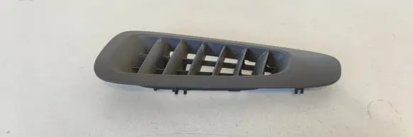 Mercedes-Benz Vito Viano W639 Dashboard air vent grill cover trim 