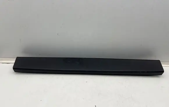 Tailgate trim