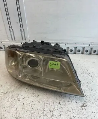 Audi A6 S6 C5 4B Headlight/headlamp 14847400