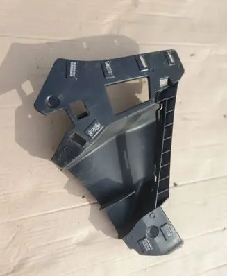 Renault Clio V Front bumper mounting bracket 960168135R