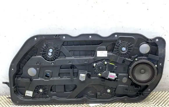 KIA Ceed Front door window regulator with motor 9168100100