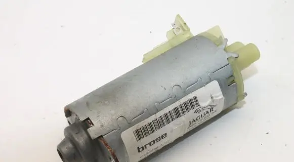 Jaguar XF X250 Seat adjustment motor 9X23F61645AA
