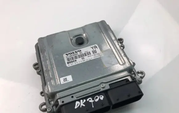 Volvo V70 Engine control unit/module 31303095AC