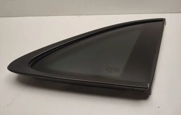 Porsche Macan (95B) Rear vent window glass 95B845298EH