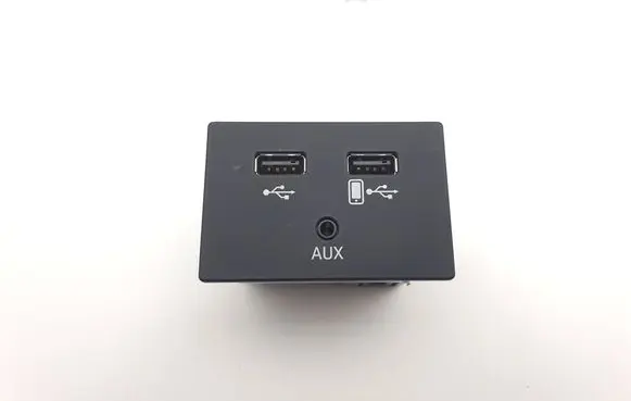 Audi A6 C7 AUX in-socket connector 4G0035736