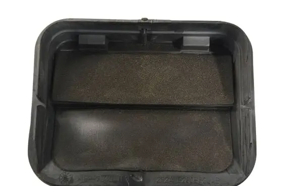 Tesla Model S Quarter panel pressure vent 2F2AB280B62AB