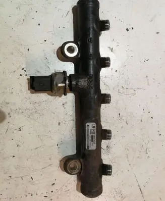 Volvo S40 Fuel main line pipe 55PP0202 0502875271 110502875271