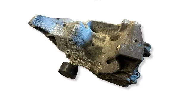 BMW X1 E84 Generator/alternator bracket 7802639