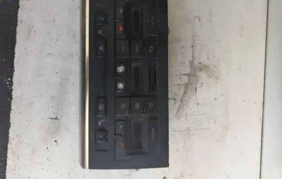 Audi A4 S4 B6 8E 8H Climate control unit 8E0820043A 0189993