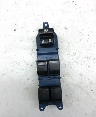 Toyota Avensis T270 Electric window control switch 8404005020