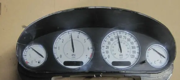 Chrysler 300M Speedometer (instrument cluster) L412AB
