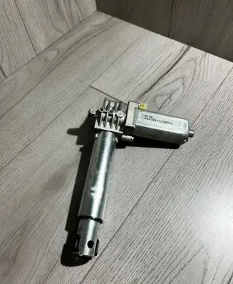 BMW 7 E65 E66 Seat adjustment motor 0390203232