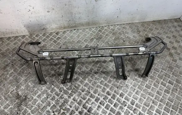 Toyota RAV 4 (XA50) Hybrid/electric vehicle battery bracket 