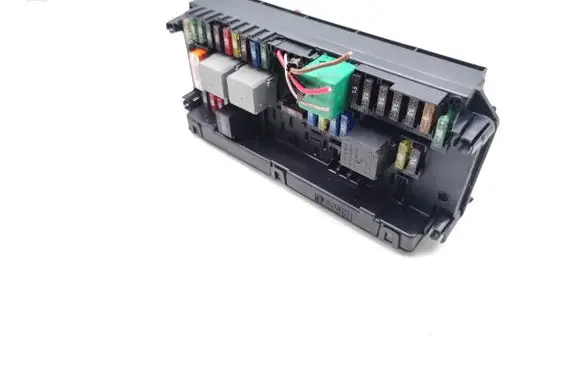 Mercedes-Benz C W204 Fuse module A2045454401 A2044422600 A2044422700