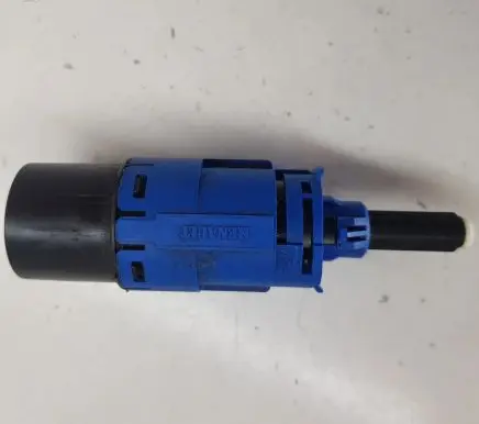 Clutch pedal sensor