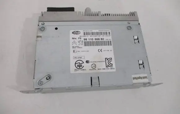 Peugeot 2008 I Navigation unit CD/DVD player 9811066880