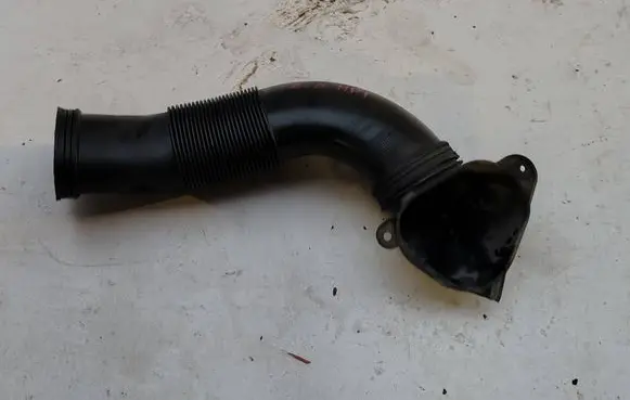 Iveco Daily 5th gen Air intake duct part 5801317091