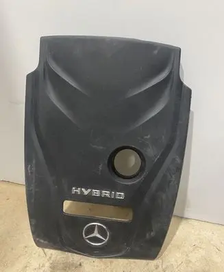 Mercedes-Benz C W205 Engine cover (trim) A2740106807