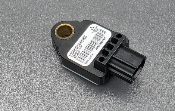 Peugeot 4007 Airbag deployment crash/impact sensor 8651A002 39754C