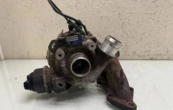 Peugeot Expert Turbo 9807873180