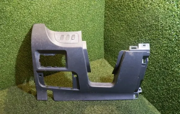 Renault Kangoo II Dashboard lower bottom trim panel 681064030R 8200451644